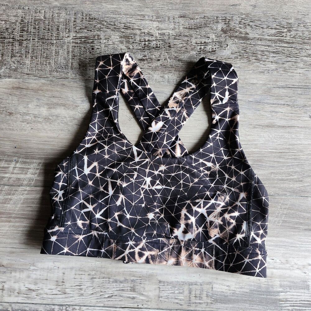 (4) Lululemon sports bra